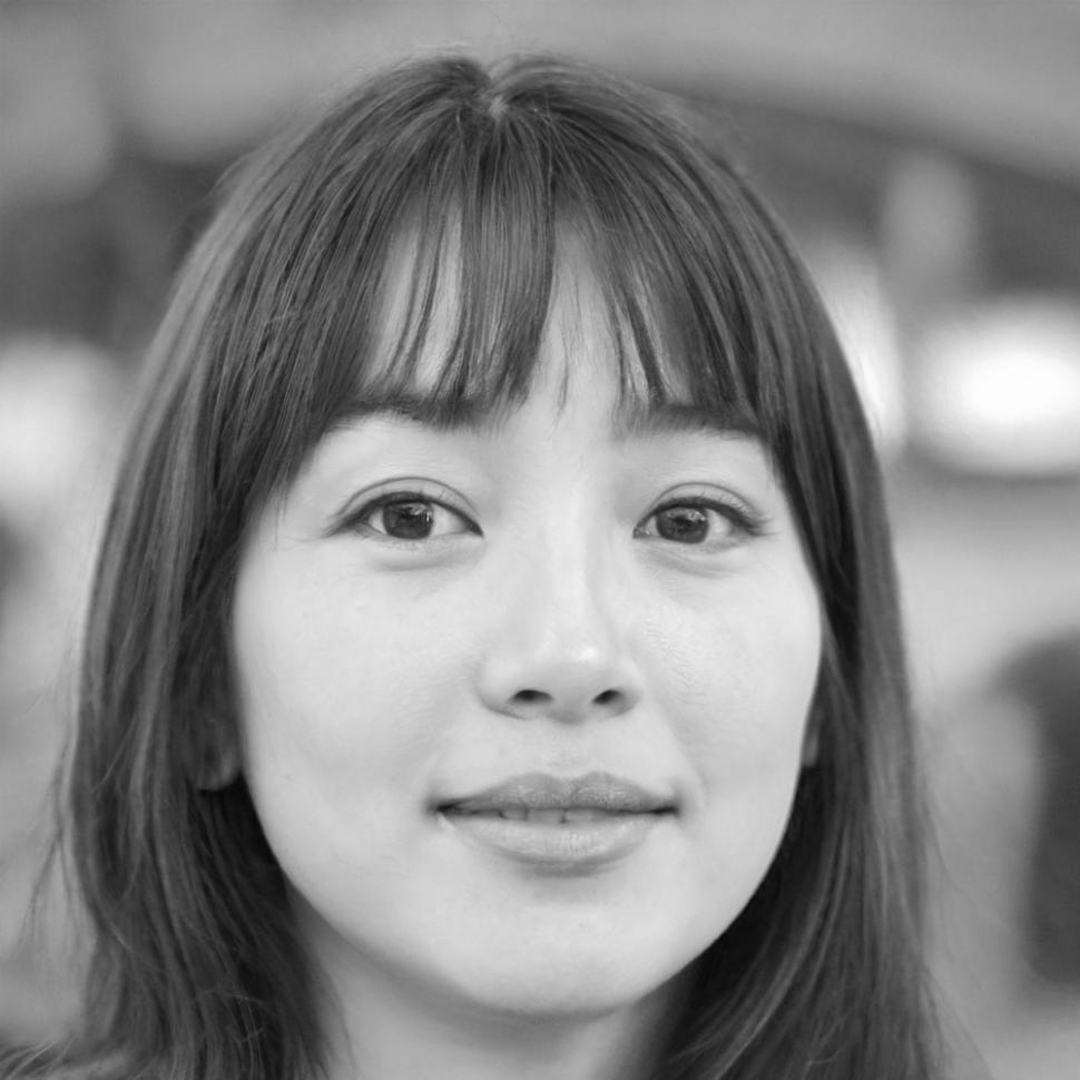 Портрет Зейнеп Караташ